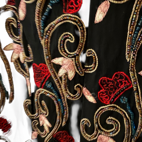 Papell Boutique Black and Red Floral Embroidered Blouse - Picture 8 of 8